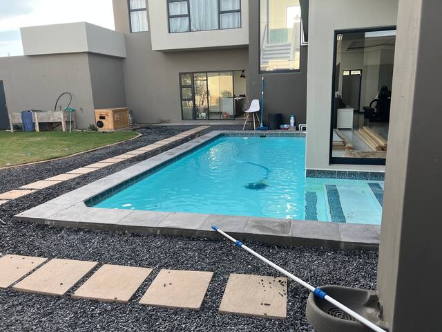 3 Bedroom Big House, pool, braai, fire pit. gallery image 4