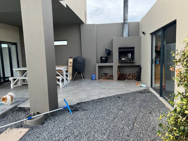 3 Bedroom Big House, pool, braai, fire pit. gallery image 2