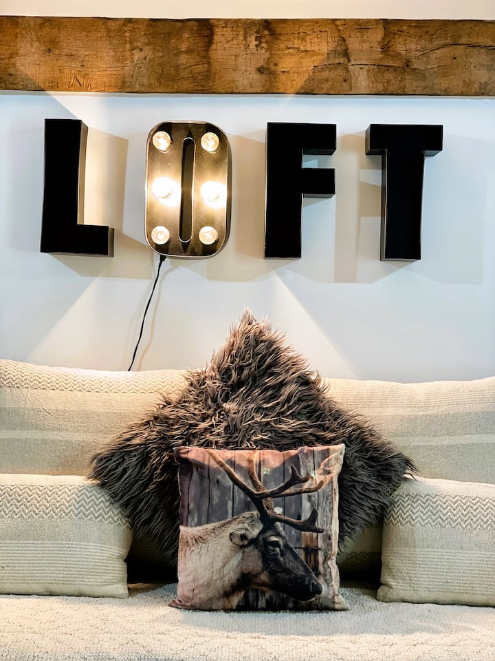 Chez Canucks - Cozy Country Loft - La Manufacture Royale