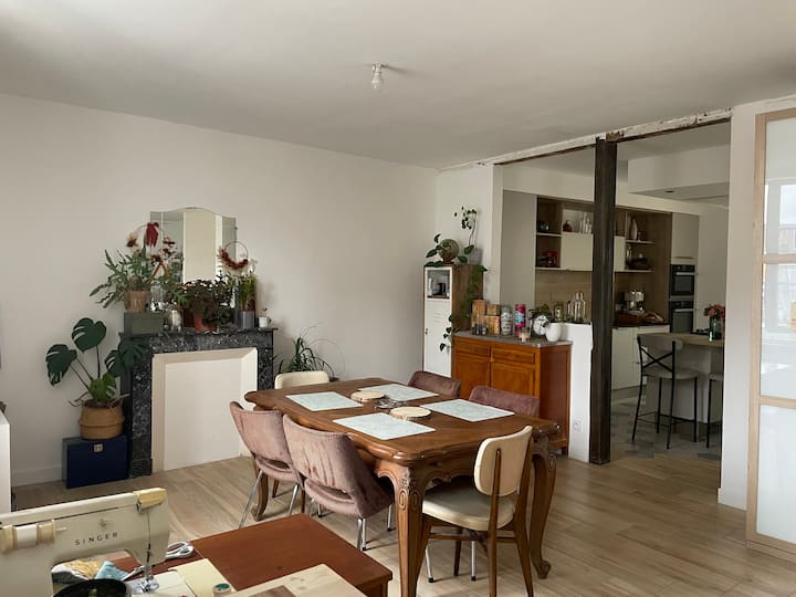 Salle De Bain Privative, Parking Facile Et Gratuit - Le Mans