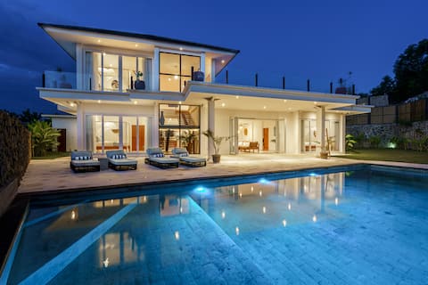 Santosa Heights, hilltop villa in Kuta Lombok