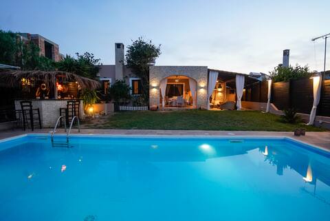 Villa Irene: Pool view, Sea view
