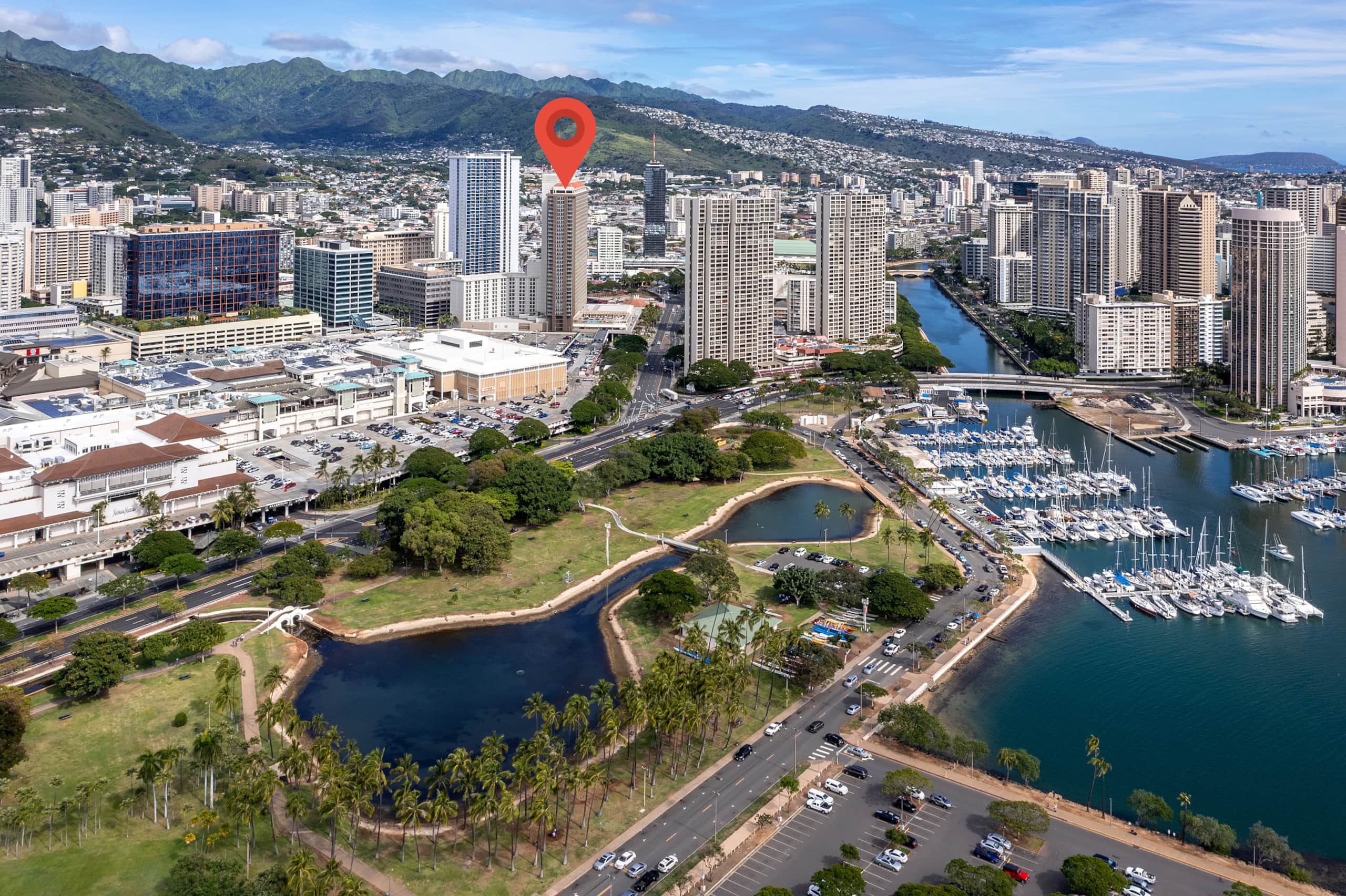 Condo in Honolulu · ★4.93 · 1 bedroom · 2 beds · 1 private bath - Image 40
