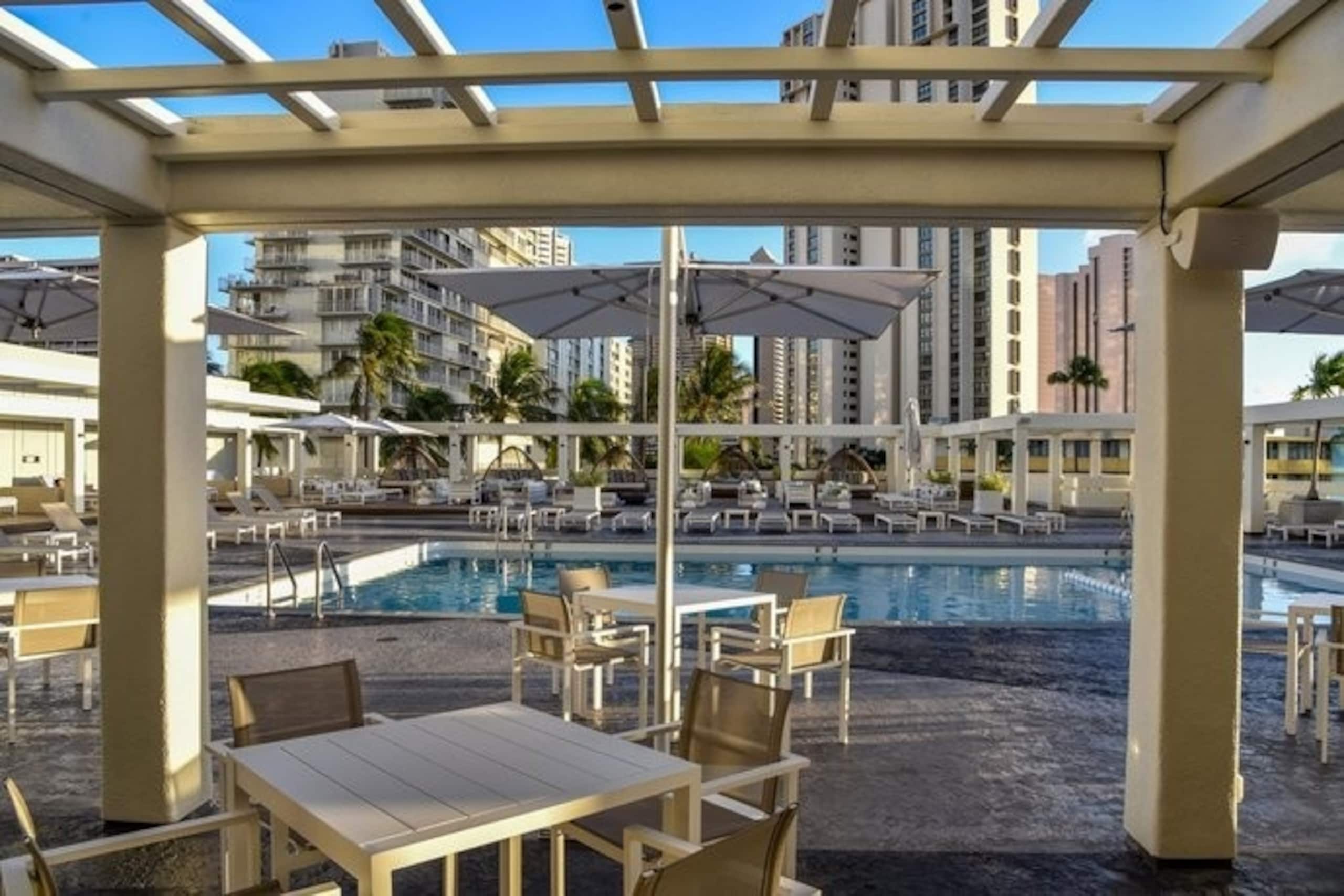 Condo in Honolulu · ★4.93 · 1 bedroom · 2 beds · 1 private bath - Image 50