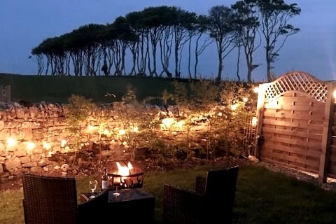 Self-catering property with hot tub - Portmahomack