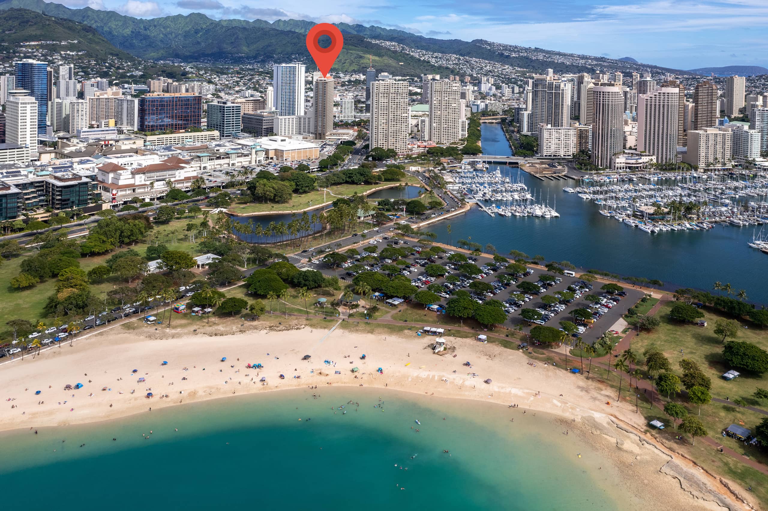 Condo in Honolulu · ★4.89 · 1 bedroom · 2 beds · 1 private bath - Image 39