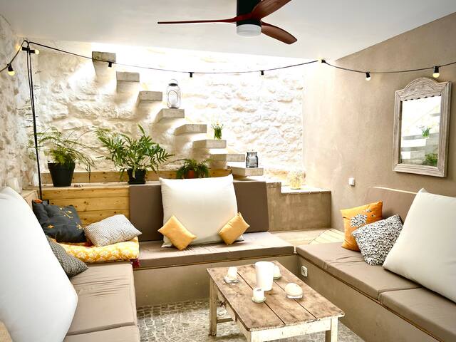 Villa des arts gallery image 5