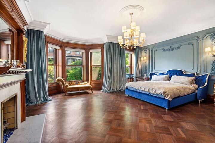 HISTORIC $10MLN MANSION IN THE HEART OF PARK SLOPE