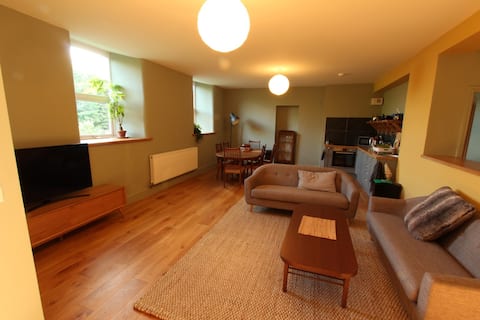 2-bedroom flat in converted chapel