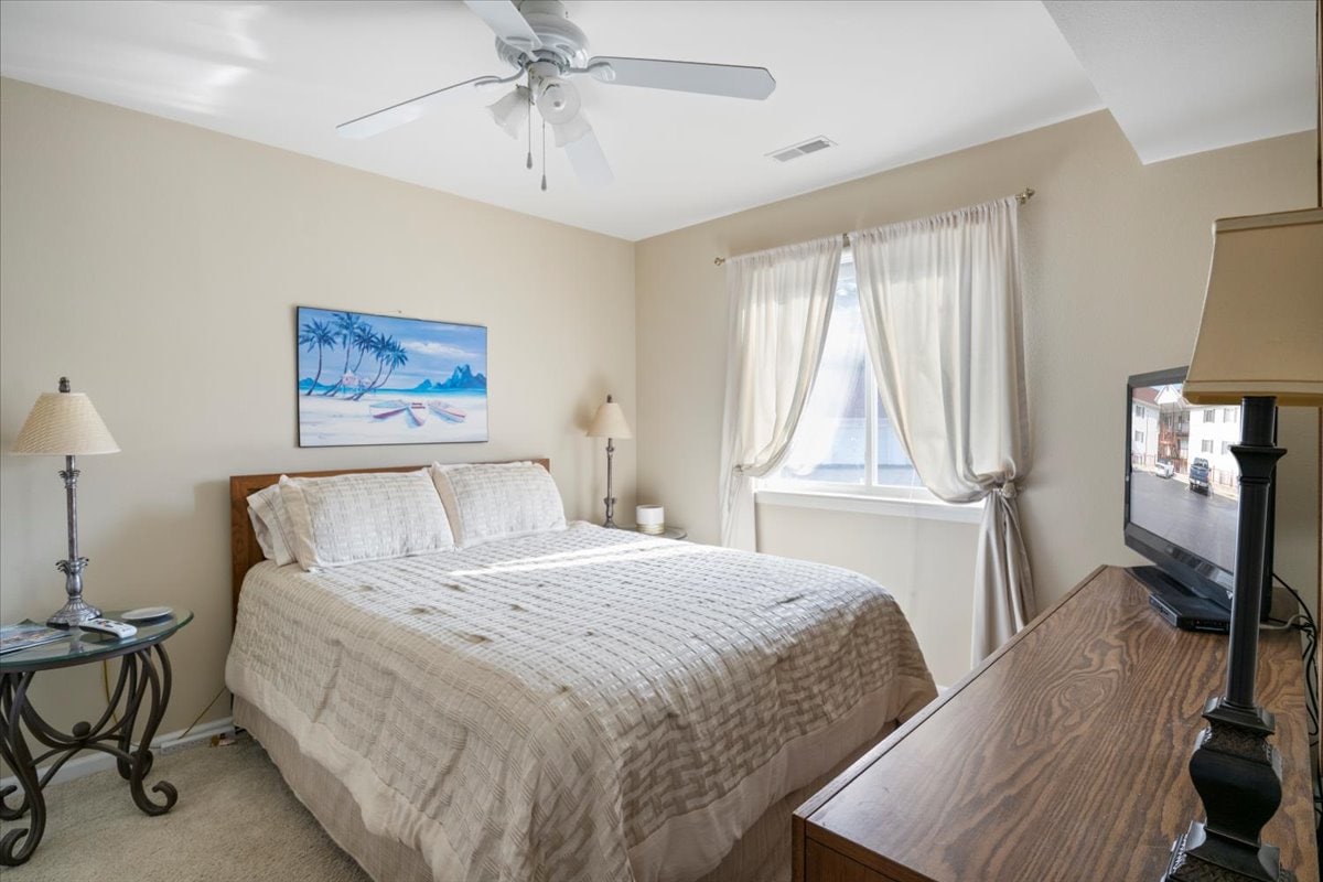 2. spálňa s manželskou posteľou 