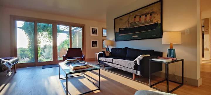 Kanga Sunset Retreat - Ghent, NY