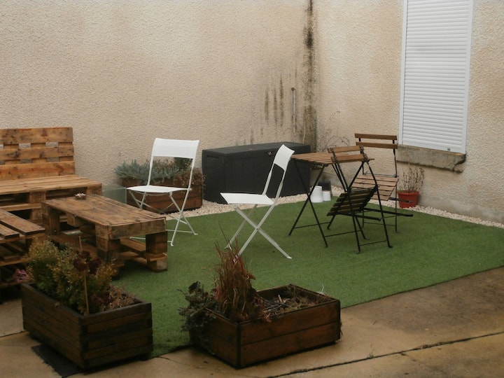 Cozy little cocoon in the city centre Apartments for Rent in Reims