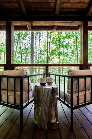 Luxury Log Cabin | Hot Tub*Kids*Pets*Hiking*Toys gallery image 2