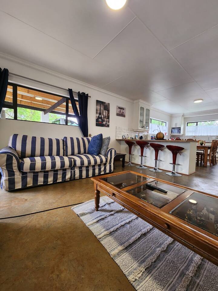 Larochelle - 3 Bedrooms - Hekpoort