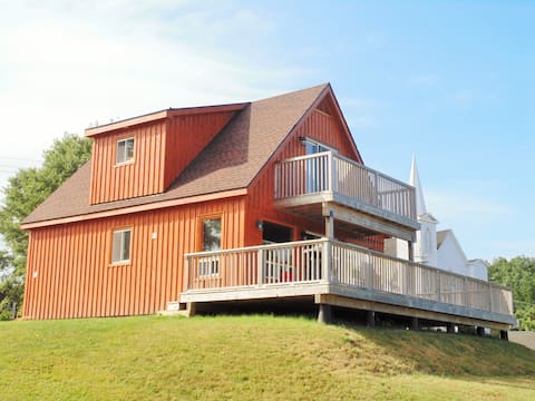 Inverness 3-bedroom cottage near golf, beach