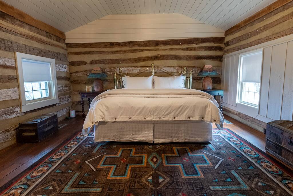 The Hoffmann Augusta Guest Collection Augusta, MO