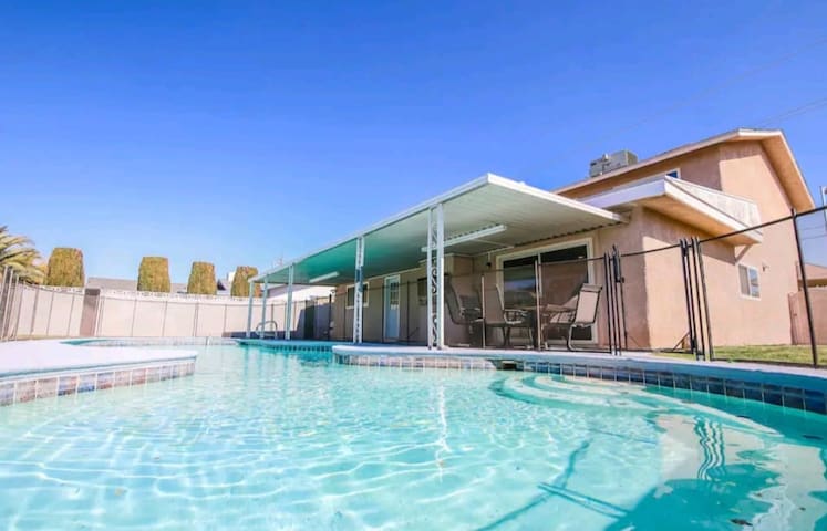 Blissful Home, Early check-in if available!