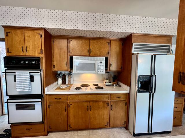 Lake Minnewashta Family Cabin gallery image 4