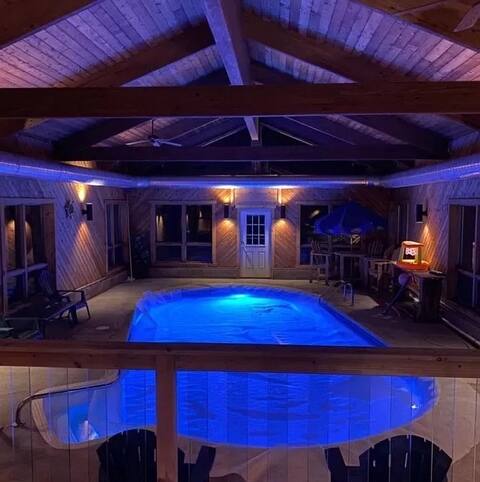 Luxury Cabin with Indoor HEATED Salt Water Pool