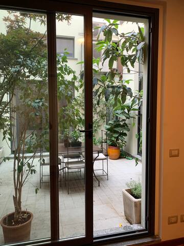 Lovely three-bed apartment with private patio gallery image 2