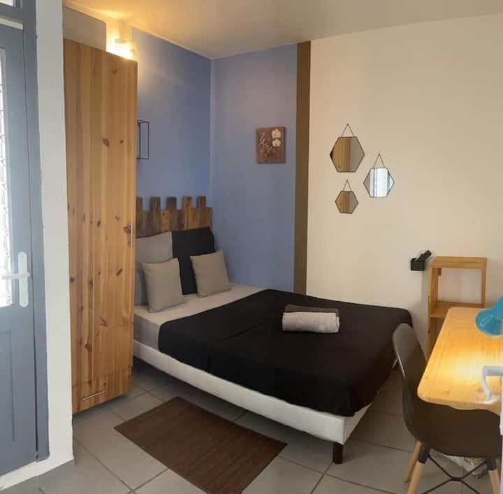 Réserve TA CHAMBRE PRIVEE avc une BELLE VUE sr MER Appartements en