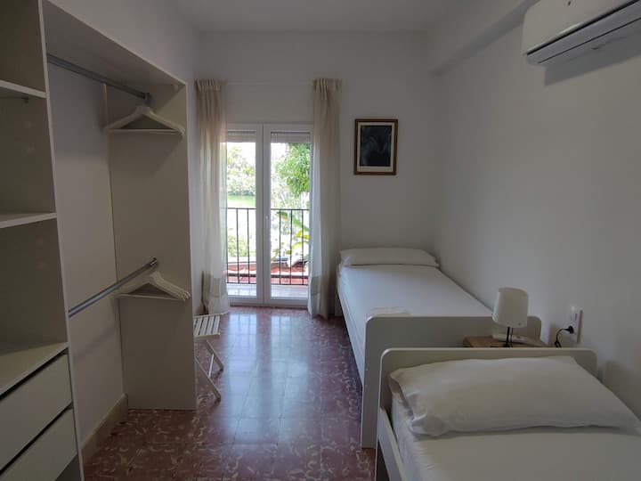 غرفة النوم 2