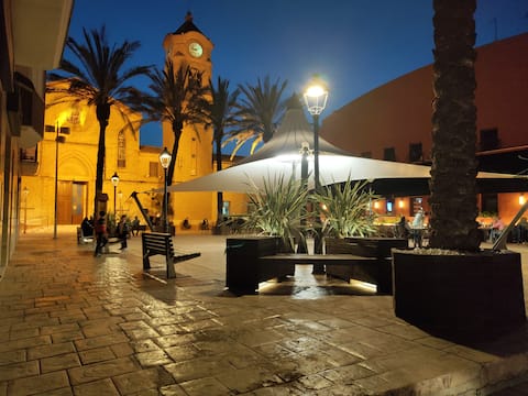 Popular Airbnb listing: Plaza de la Iglesia Apartment in Deltebre