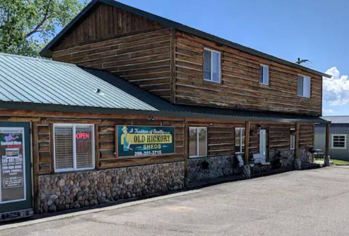 Cordingley's Cozy Cabin
