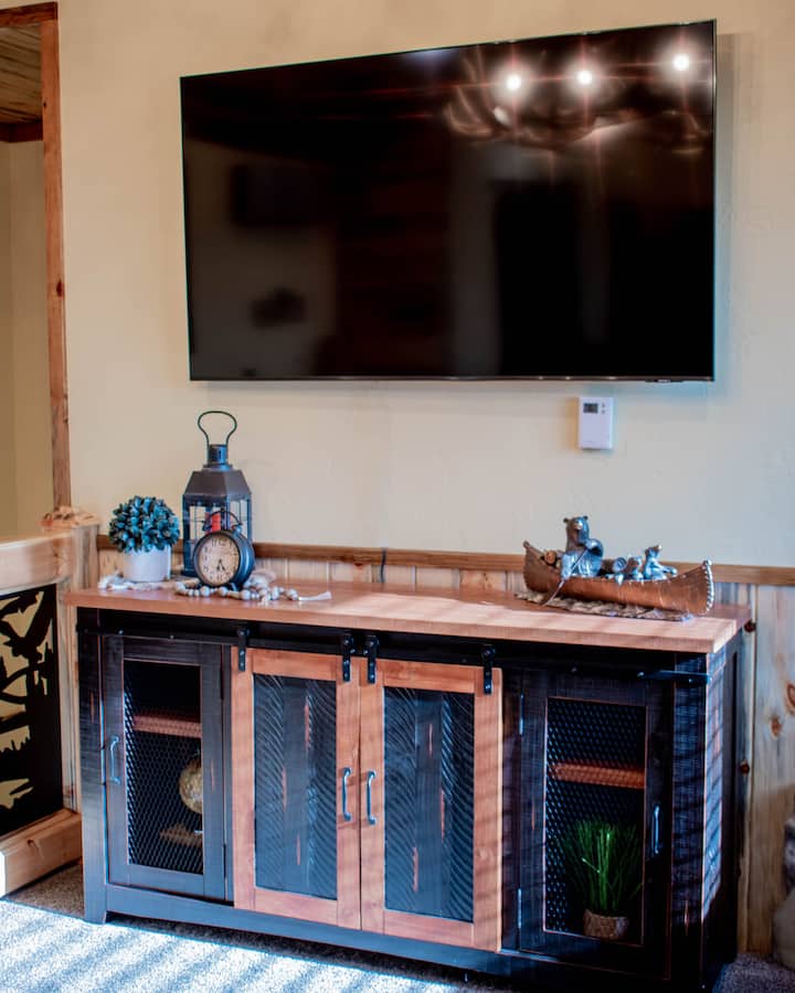 Cordingley's Cozy Cabin Apartments for Rent in Ashton, Idaho, United States Airbnb