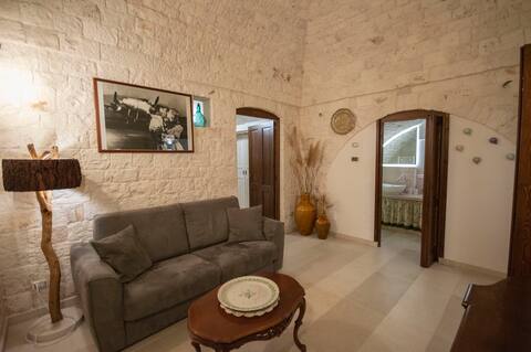Annuncio Airbnb popolare: Locorotondo Stone House, Vacation Home. a Locorotondo