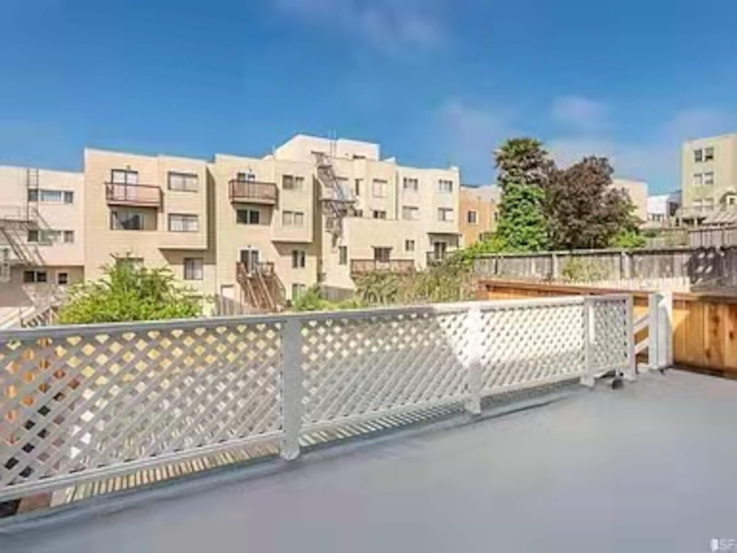 Home in San Francisco · ★4.73 · 2 bedrooms · 2 beds · 1 bath - Image 31