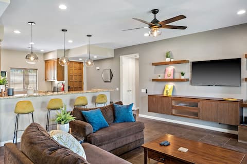 Top Airbnb: Stylish Golf Retreat- 3 PGA courses w/pool/SPA in Cathedral City