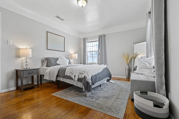 ห้องนอนใหญ่