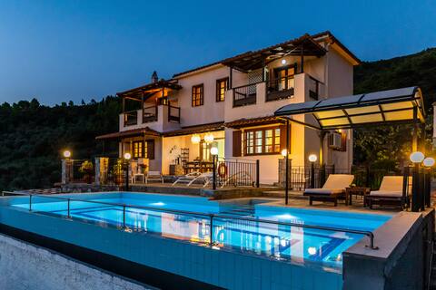 Villa Peparethos! View from the Top!