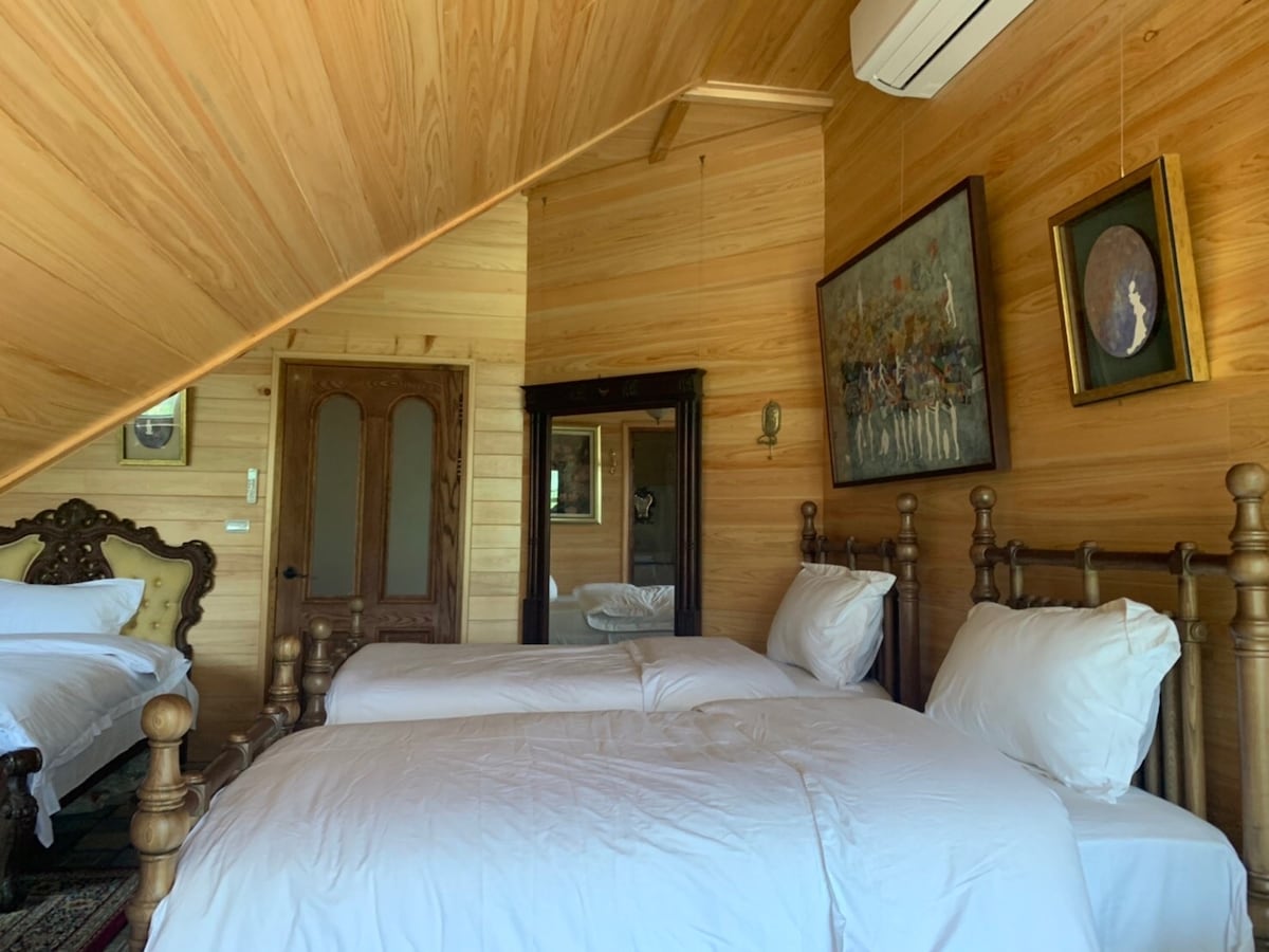 Соба за 3 лица