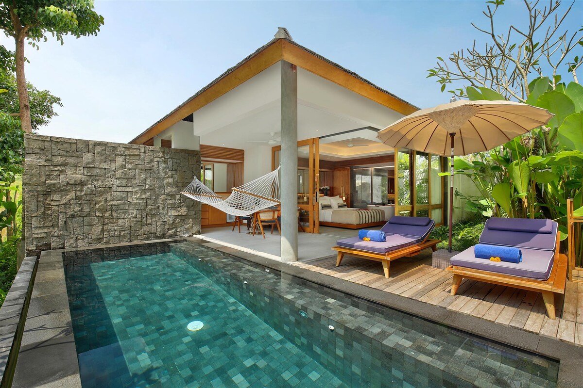 Villa in Kecamatan Ubud · 1 bedroom · 1 bed · 1 private bath, comparable Airbnb