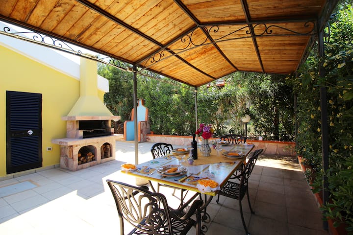 Villa Indipendente Con Giardino Vicino Al Mare - Costa Rei
