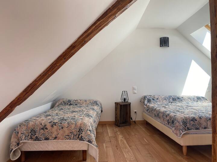 Dhomë mezzaninne. Fjetje 3