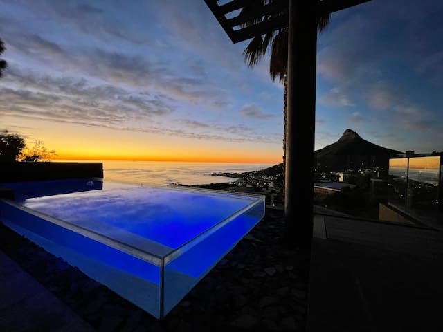LUXE Camps Bay Aqua Villa Penthouse