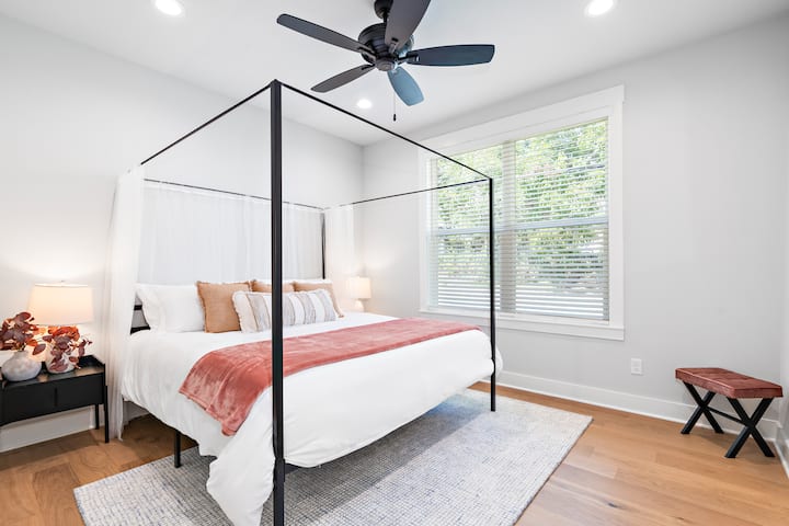 The third guest bedroom is a king size canopy bed with drapes. This is my children's FAVORITE room. Other guests call it the Honeymoon Room. You decide. :)