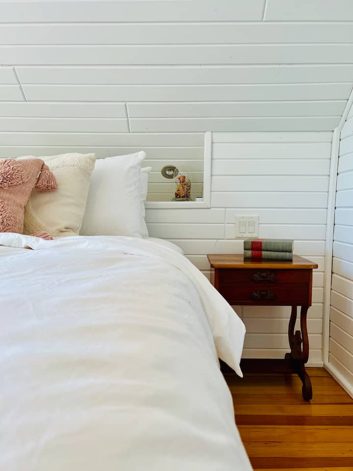 The Heirloom Chicago An Attic in Logan Square Apartments for Rent