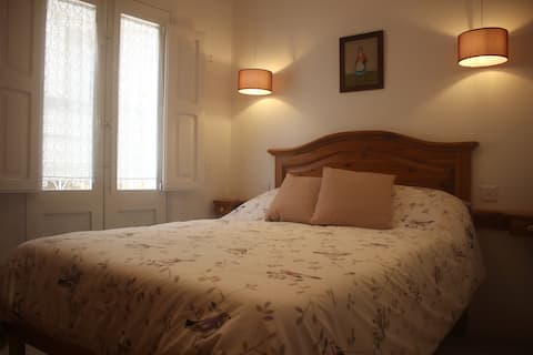 Charming vintage style townhouse in central Malta