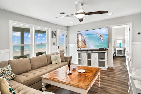 Sleeps 22, Oceanfront, 2 Kitchens, 2 Living Rooms