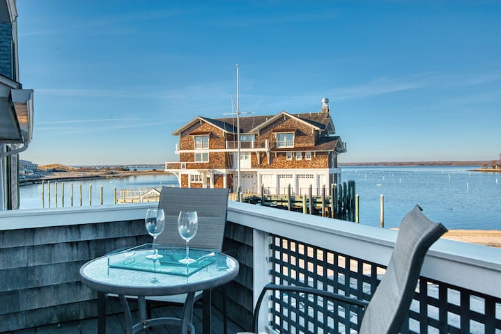 Experience Coastal Luxury at The Carousel Suite