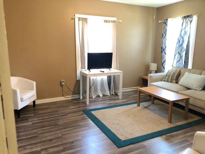 Lovely 3 bedroom unit 2nd Floor in Niagara Falls Apartments for Rent