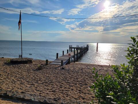 Private Beach Front w/ Dock Colonial Beach Water
