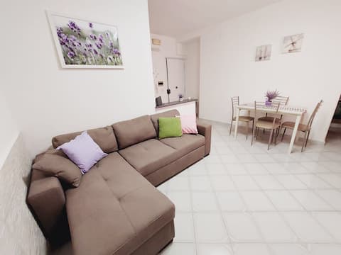 Airbnb con migliori performance: White butterfly Appartamento a Meta