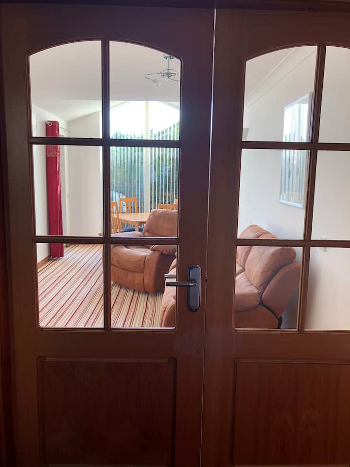 2 Bedroom Bungalow In Desirable Area Of Glenrothes - Fife