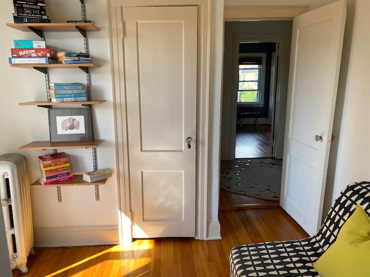 Beautiful Retreat By The Beach, La Casita Flora - Long Beach, NY