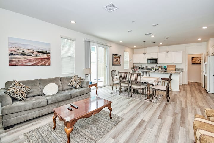 1~2022 Built~suite Downstairs~hoa~close To Fwy~讲中文 - Mount Baldy, CA